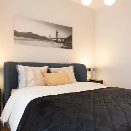 Apartamento Con Vistas En Paseo De Reding By Rent Me Apartment *
