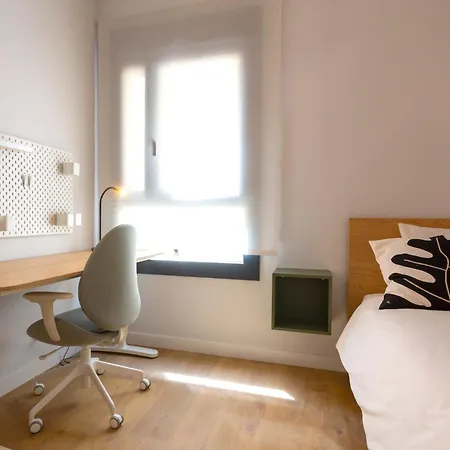 Apartamento Con Vistas En Paseo De Reding By Rent Me Apartment *