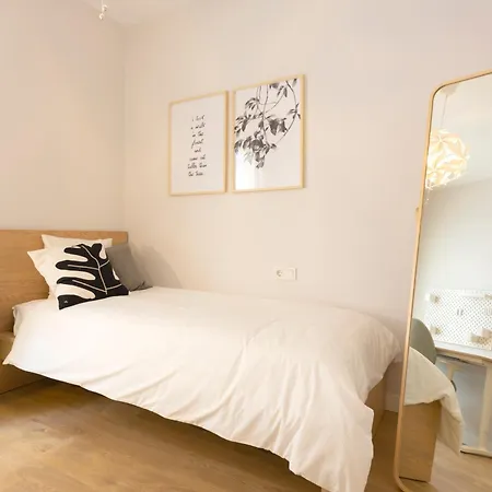 Apartamento Con Vistas En Paseo De Reding By Rent Me Apartment *