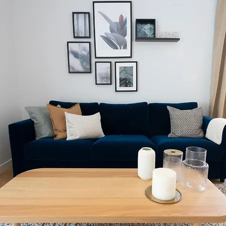 Apartment Apartamento Con Vistas En Paseo De Reding By Rent Me Malaga